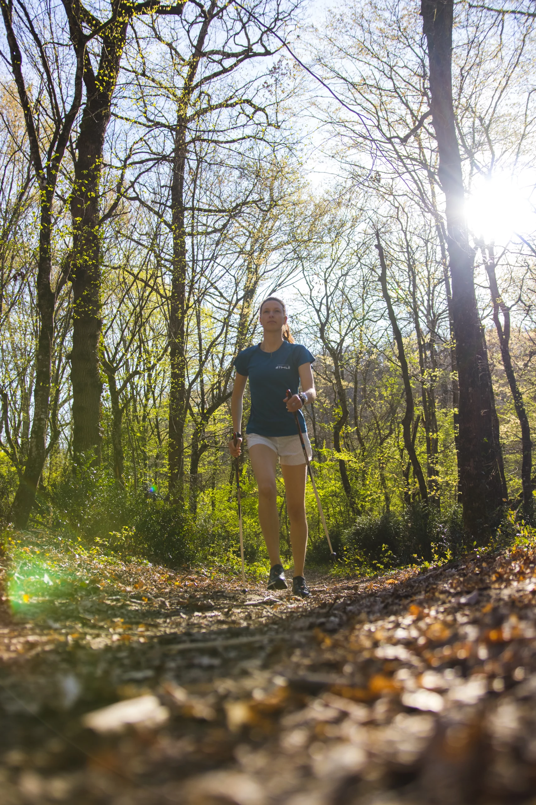 Marche nordique en forêt à Toulouse